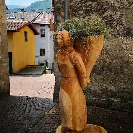 Residenza Se Son Rose Hébergement de vacances Schignano (Como)